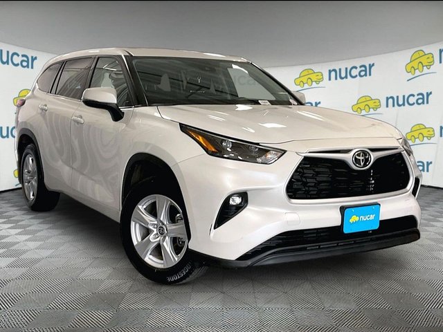 2022 Toyota Highlander LE