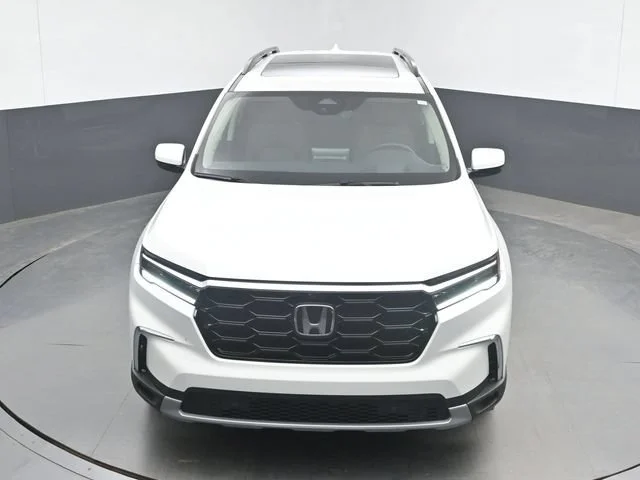 Used 2025 Platinum White Pearl Honda AWD Elite image 74