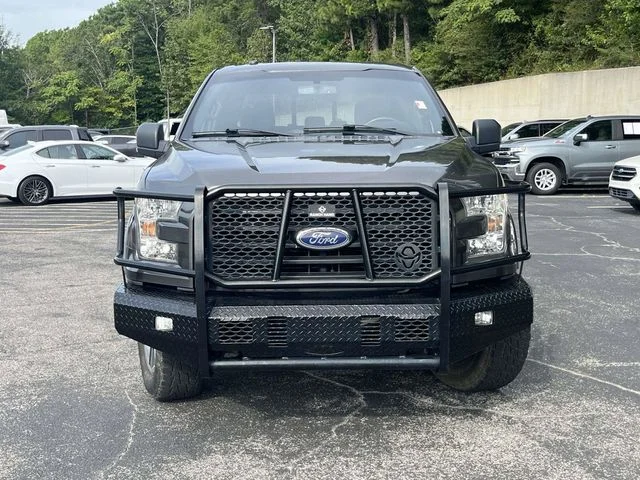 Used 2017 Gray Ford XLT image 9