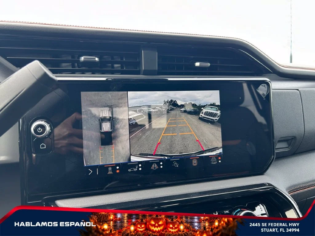 New 2026 Summit White GMC AT4 image 31