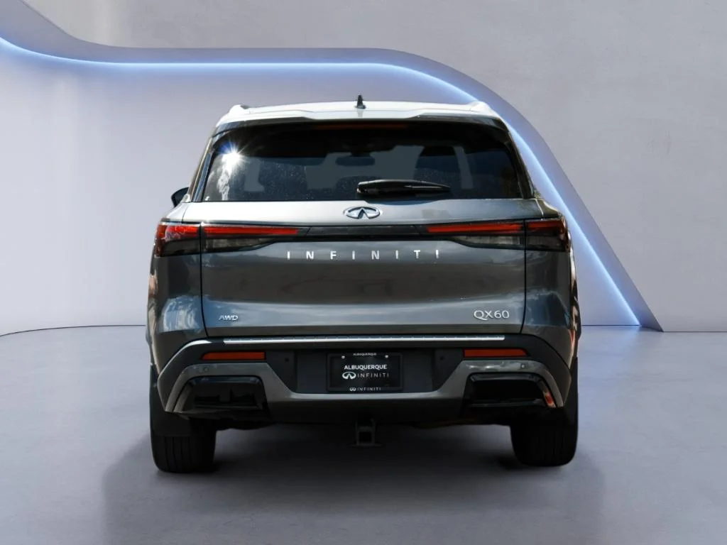 Used 2023  INFINITI Luxe image 6