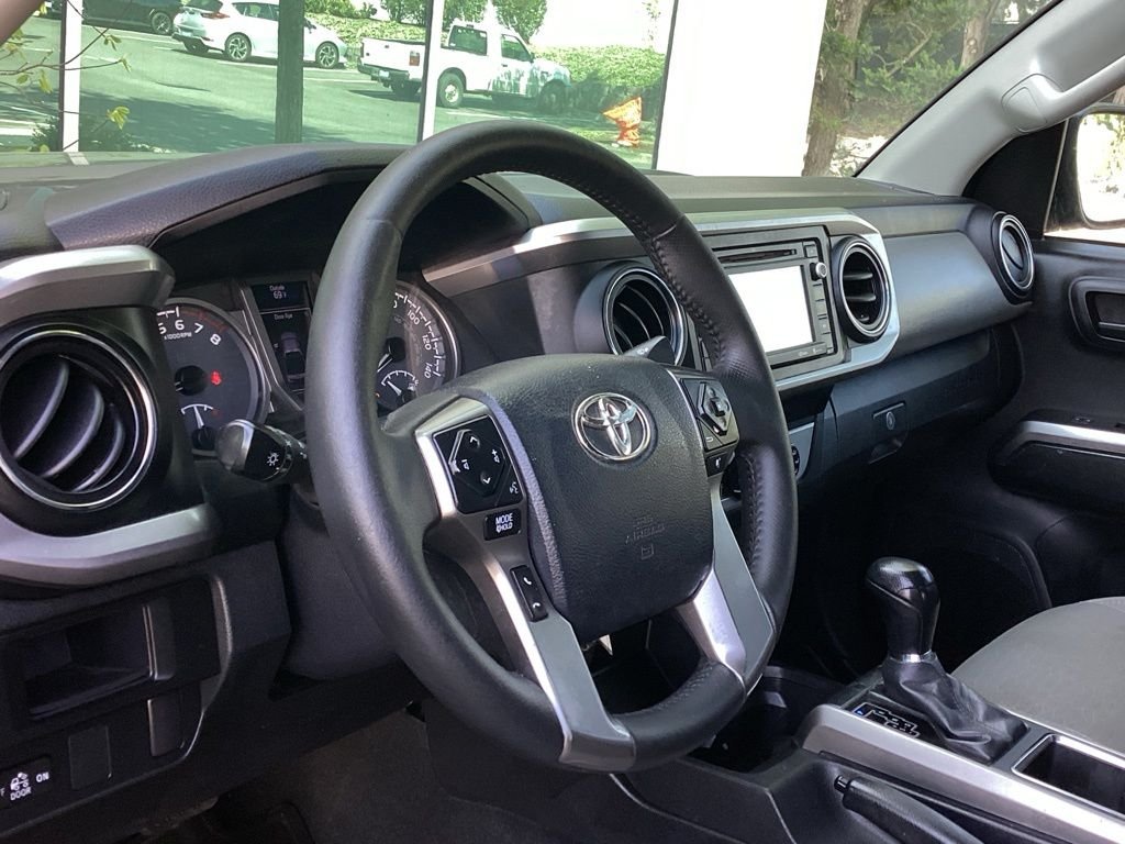 Used 2017 Gray Toyota SR5 image 11