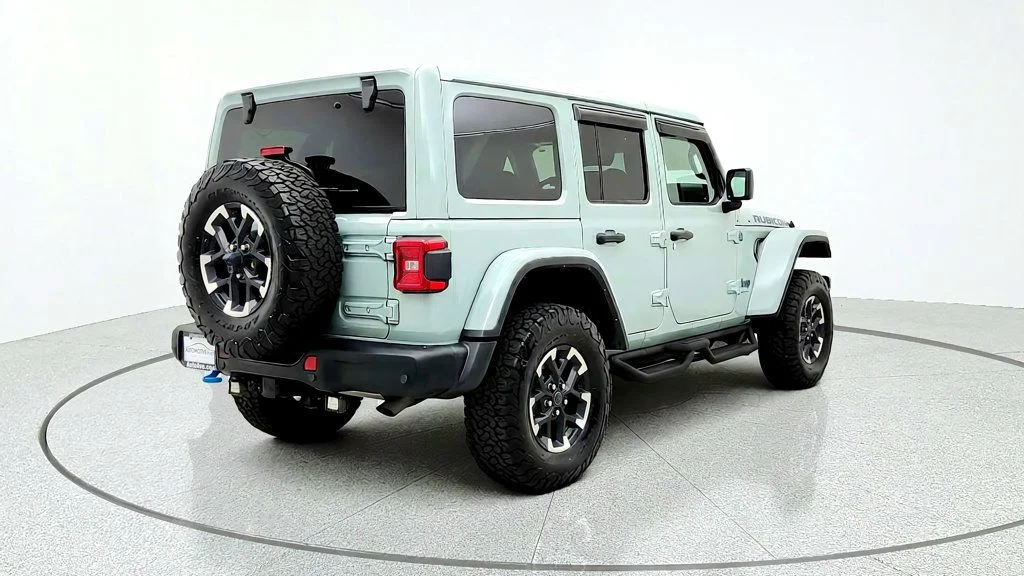Used 2024 Earl Clearcoat Jeep Rubicon X 4xe w/ Nappa Leather, Rock-Trac & Off-Road Camera image 5