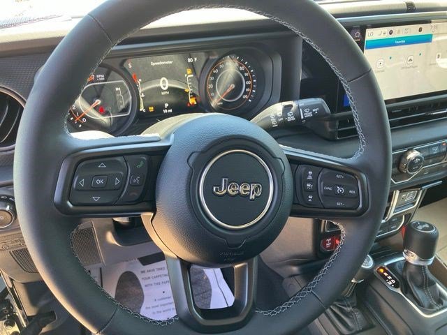 New 2026 Black Clear-Coat Exterior Paint Jeep Rubicon image 16