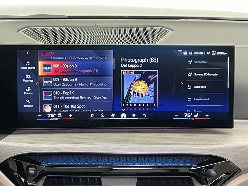 2025 BMW i4 M50 - Photo 24