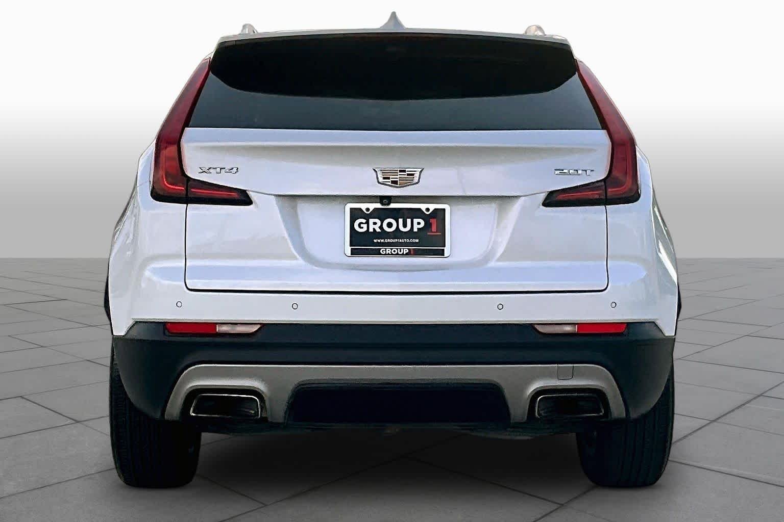 Used 2019 Crystal White Tricoat Cadillac FWD Premium Luxury image 4