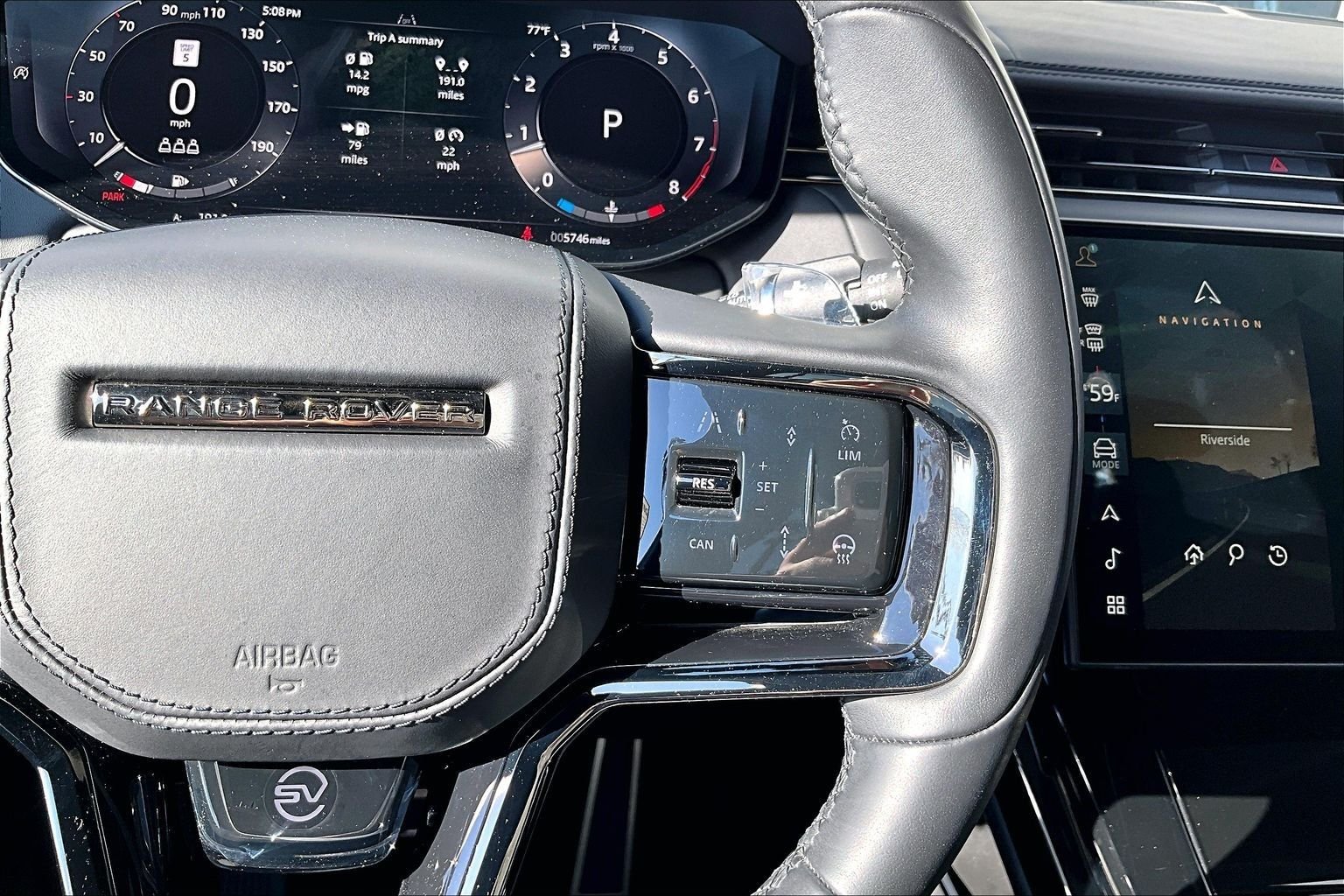 Used 2025 Brown Land Rover SV Edition Two image 19