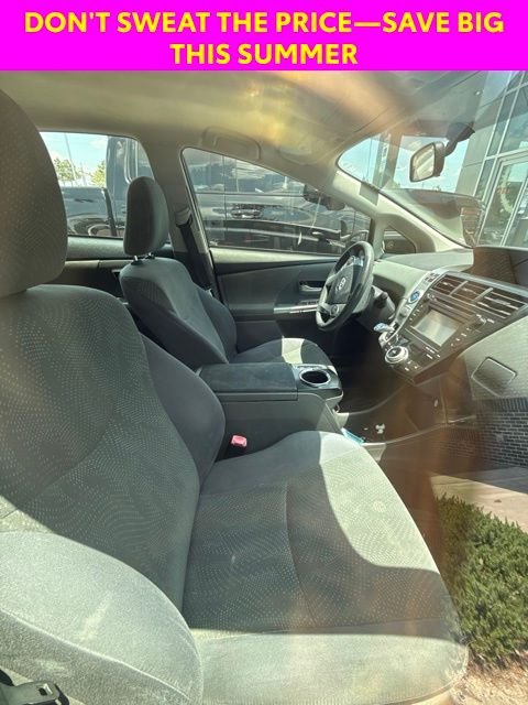 Used 2014 Silver Toyota Three image 8
