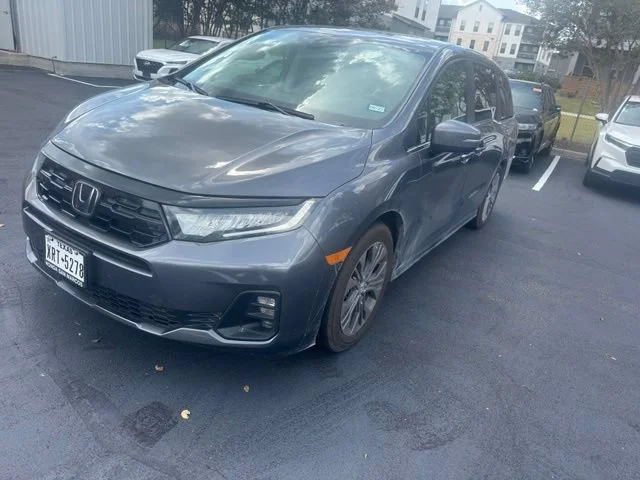 Certified Used 2026 Modern Steel Metallic Honda Touring image 11