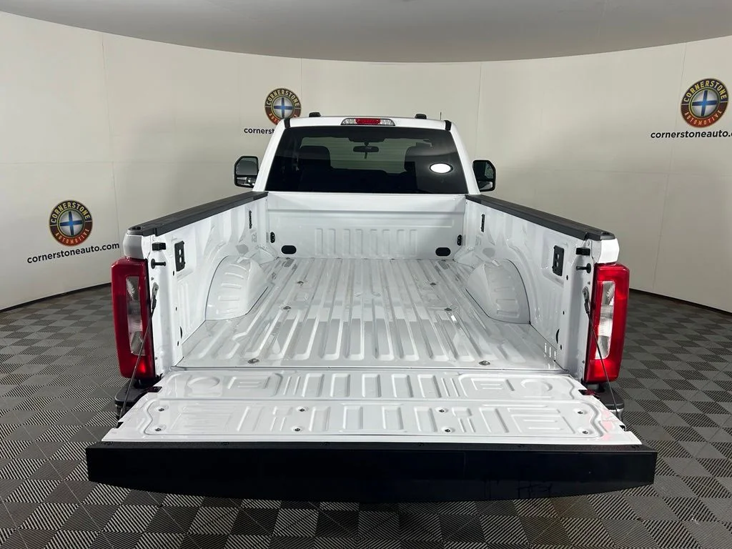 New 2026 Oxford White Ford F-250® XLT image 17