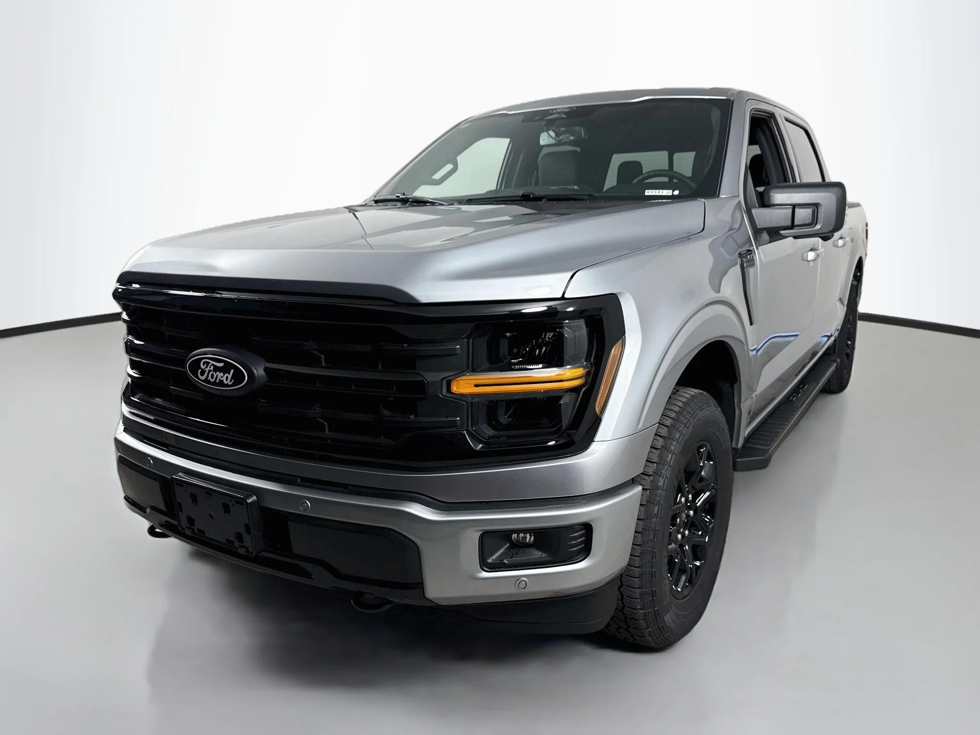 New 2026 Iconic Silver Metallic Ford XLT image 3