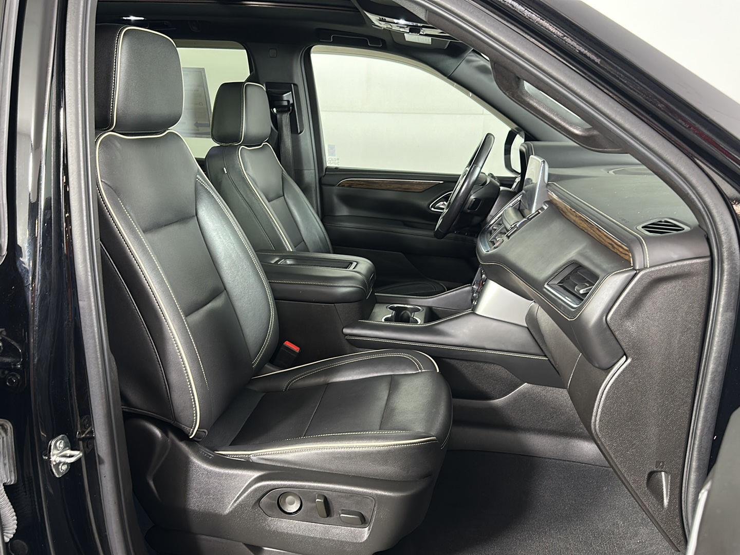 Used 2021 Black Chevrolet Premier image 3