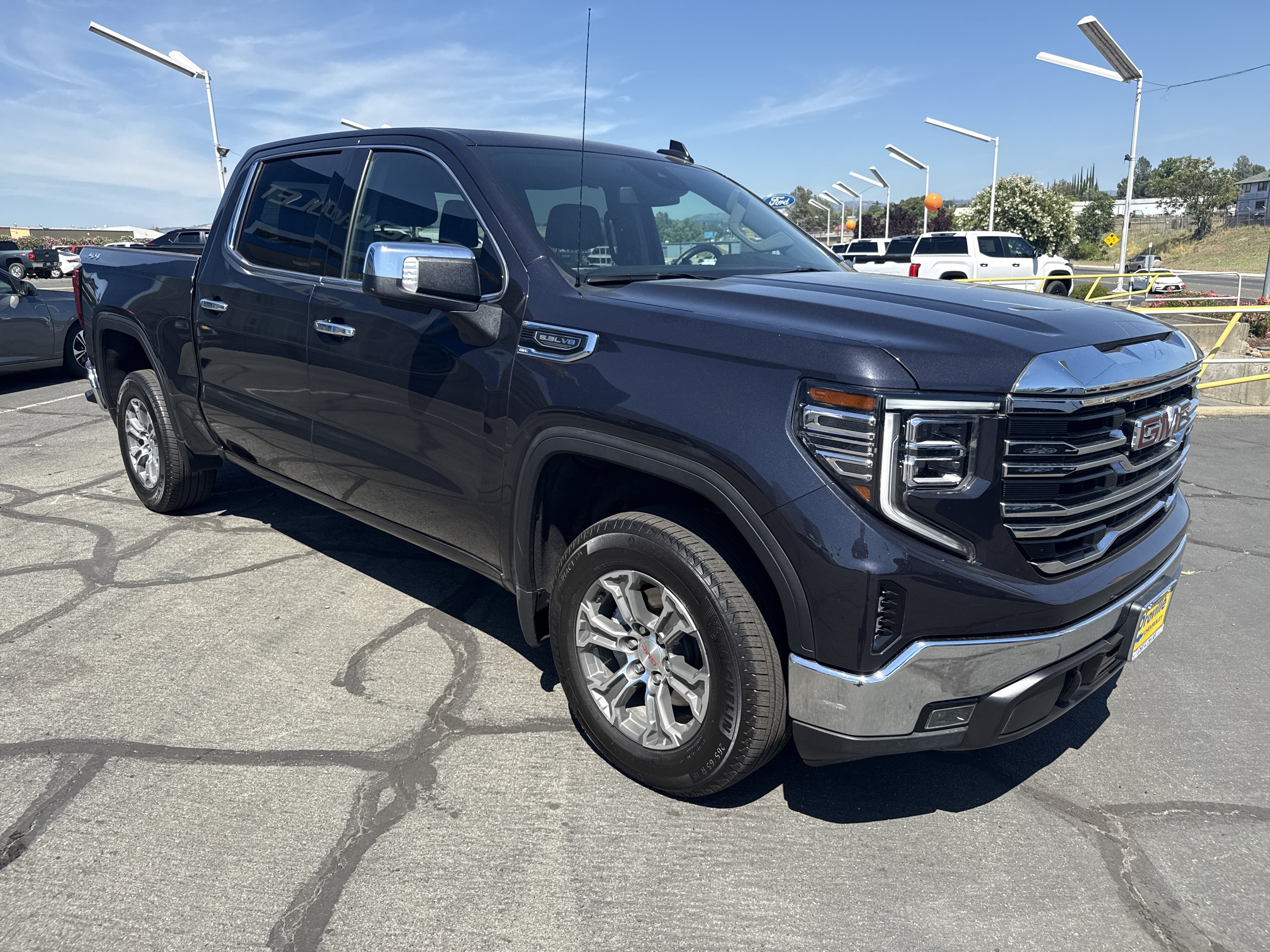 Used 2025 Titanium Rush Metallic GMC SLT image 8