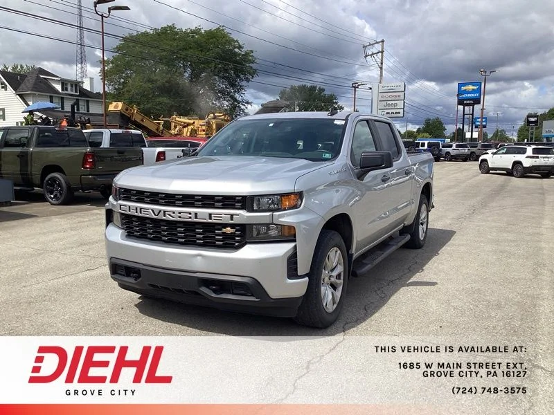 Used 2021 Silver Chevrolet Custom image 3