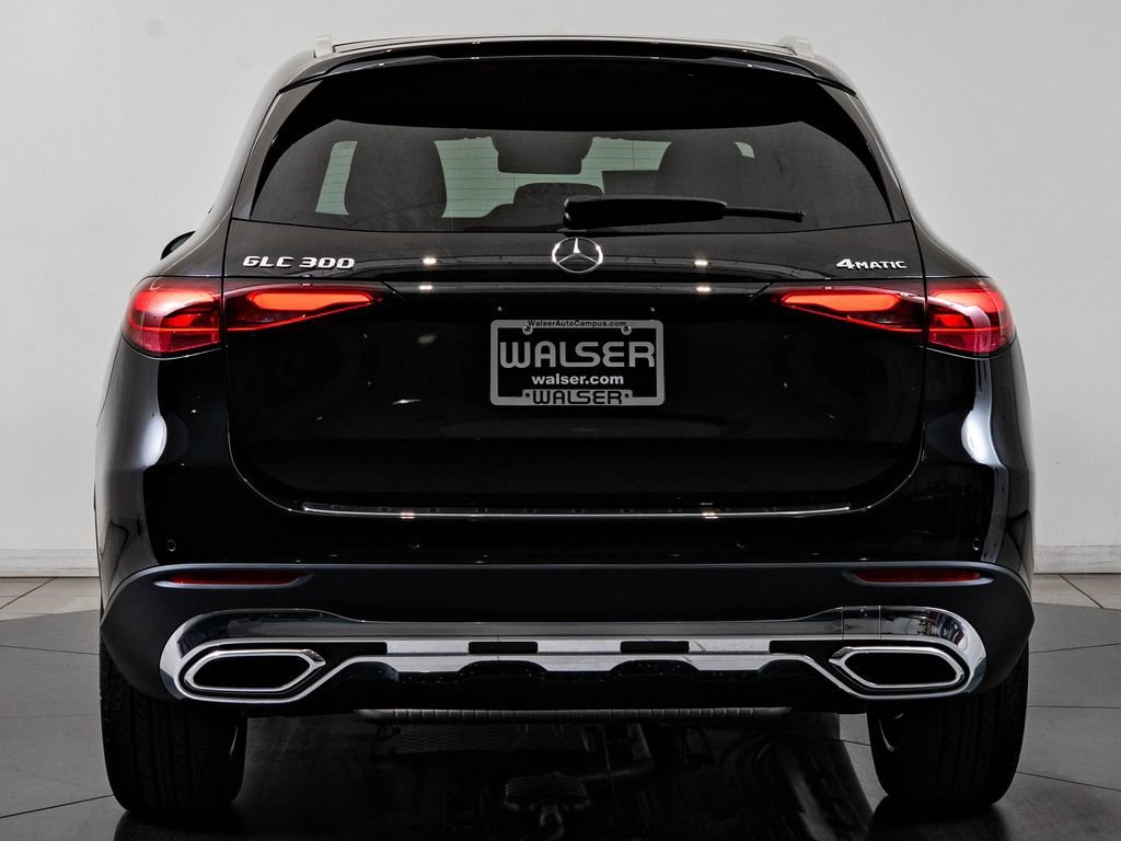 New 2026 Black Mercedes-Benz GLC 300 image 7