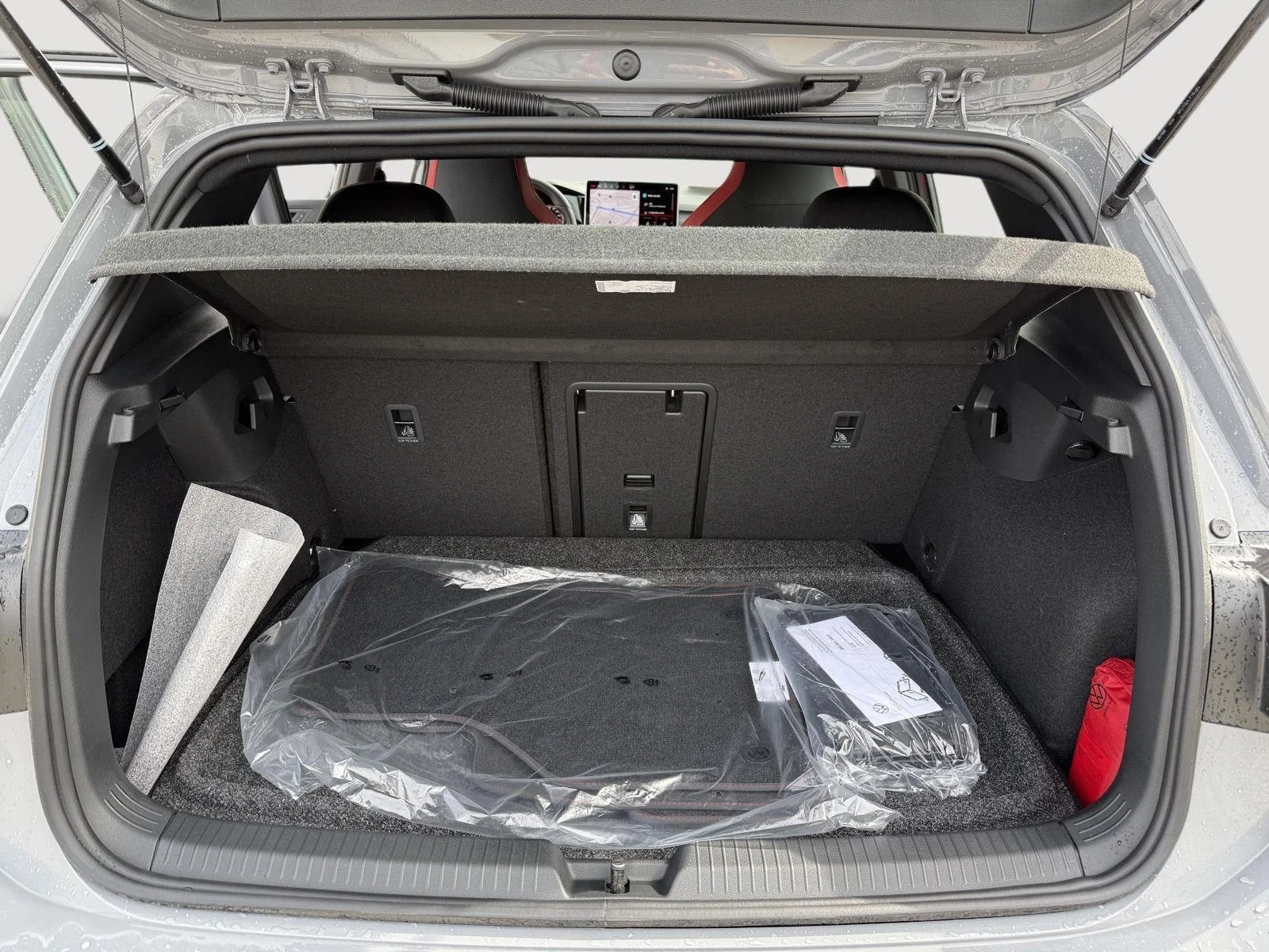 New 2026 moonstone gray Volkswagen S image 11