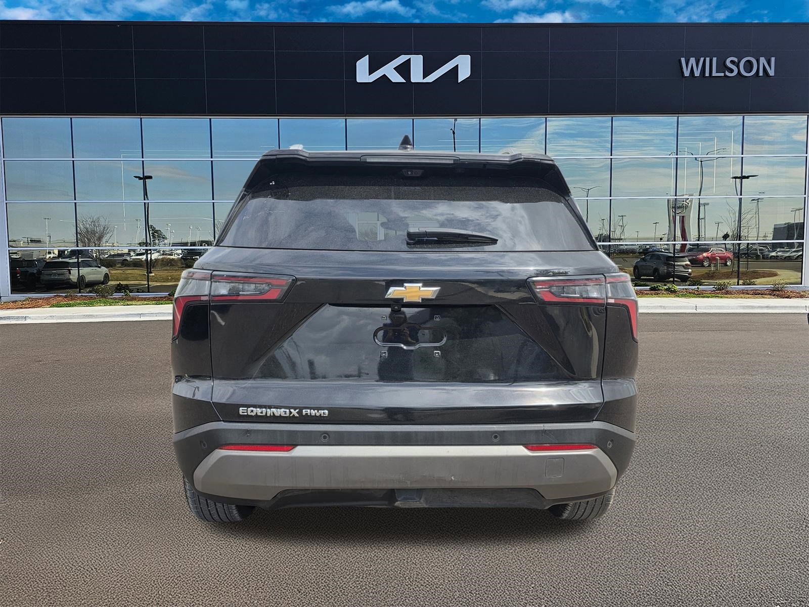 Used 2025 Mosaic Black Metallic Chevrolet AWD LT image 5