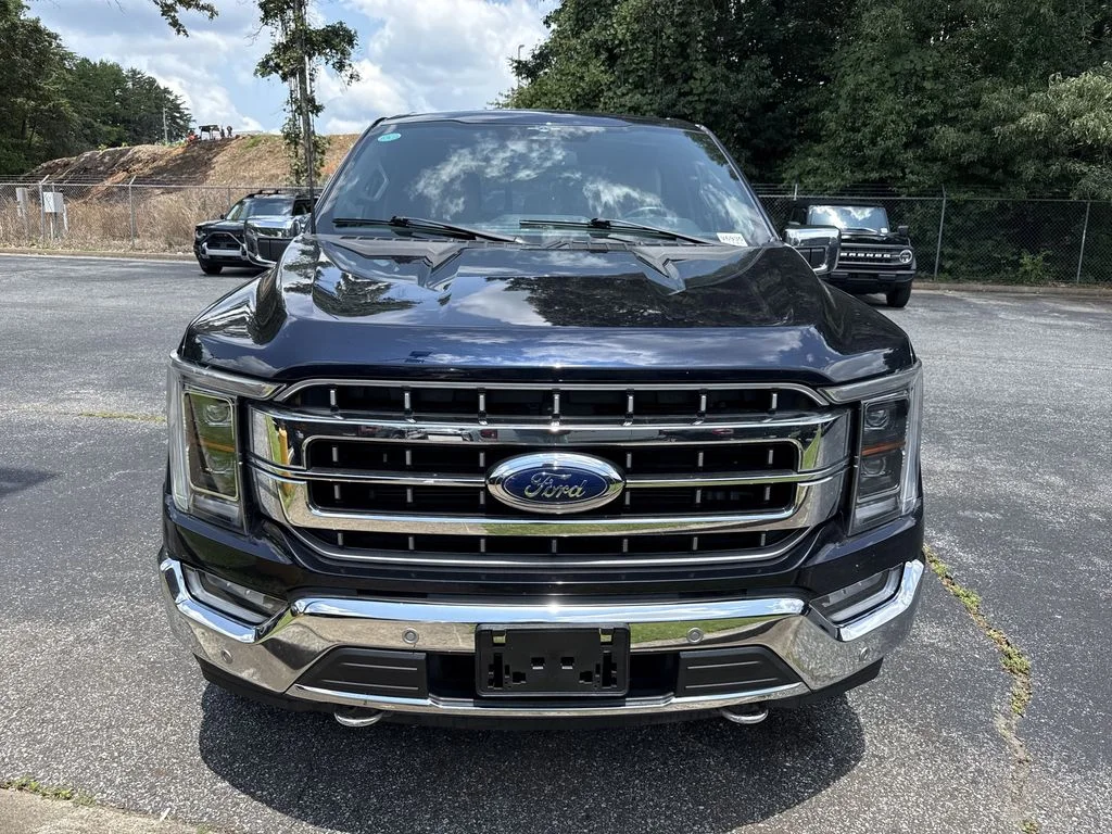 Used 2023 Blue Ford Lariat image 2
