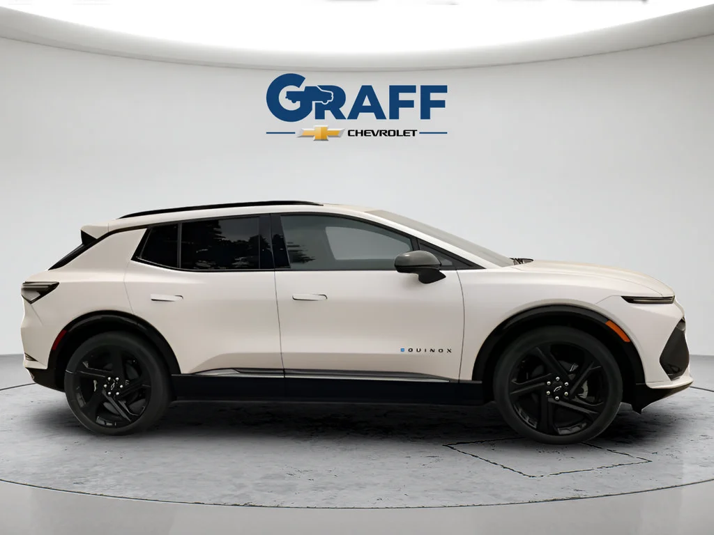 2025 Chevrolet Equinox EV RS - Photo 9