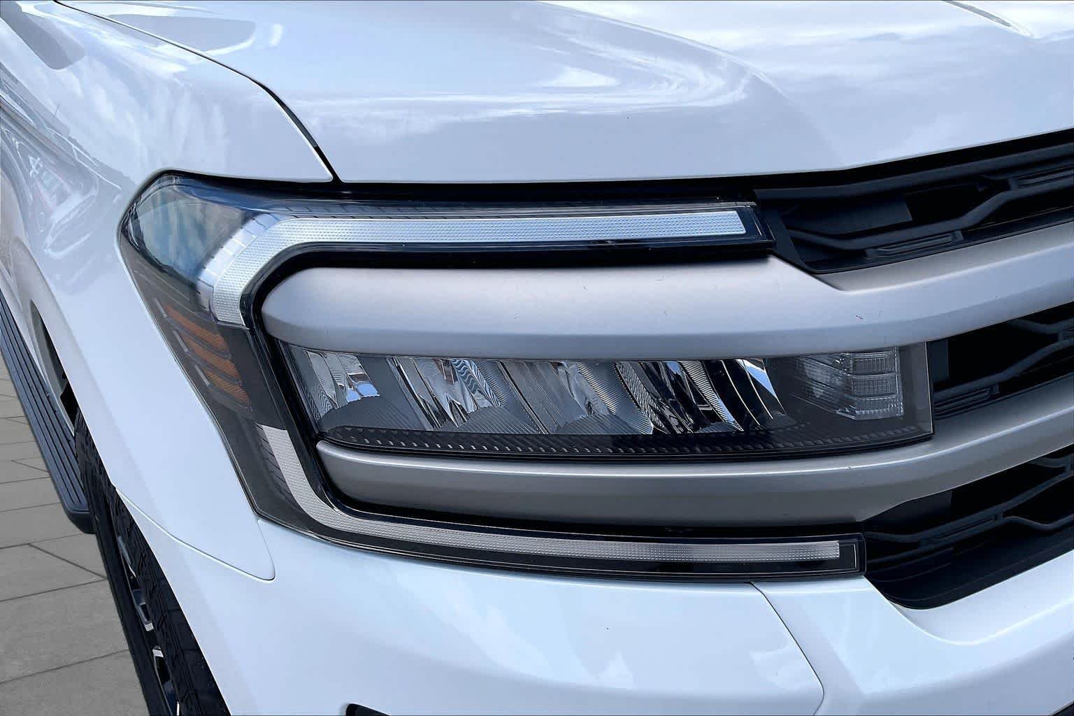 Used 2024 Oxford White Ford XLT image 26
