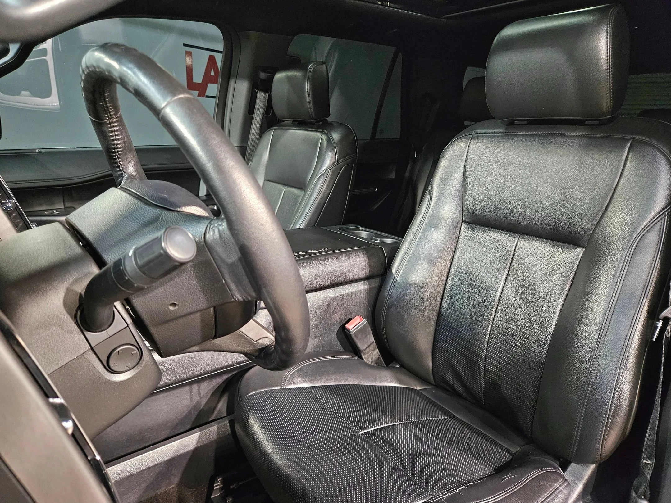Used 2020 Agate Black Ford XLT image 24