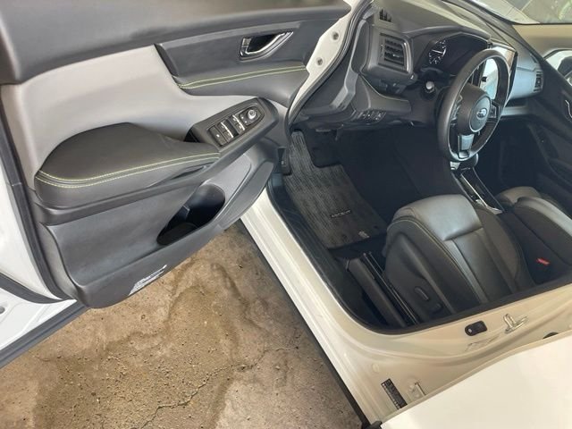 Used 2025 White Subaru Onyx Edition image 18