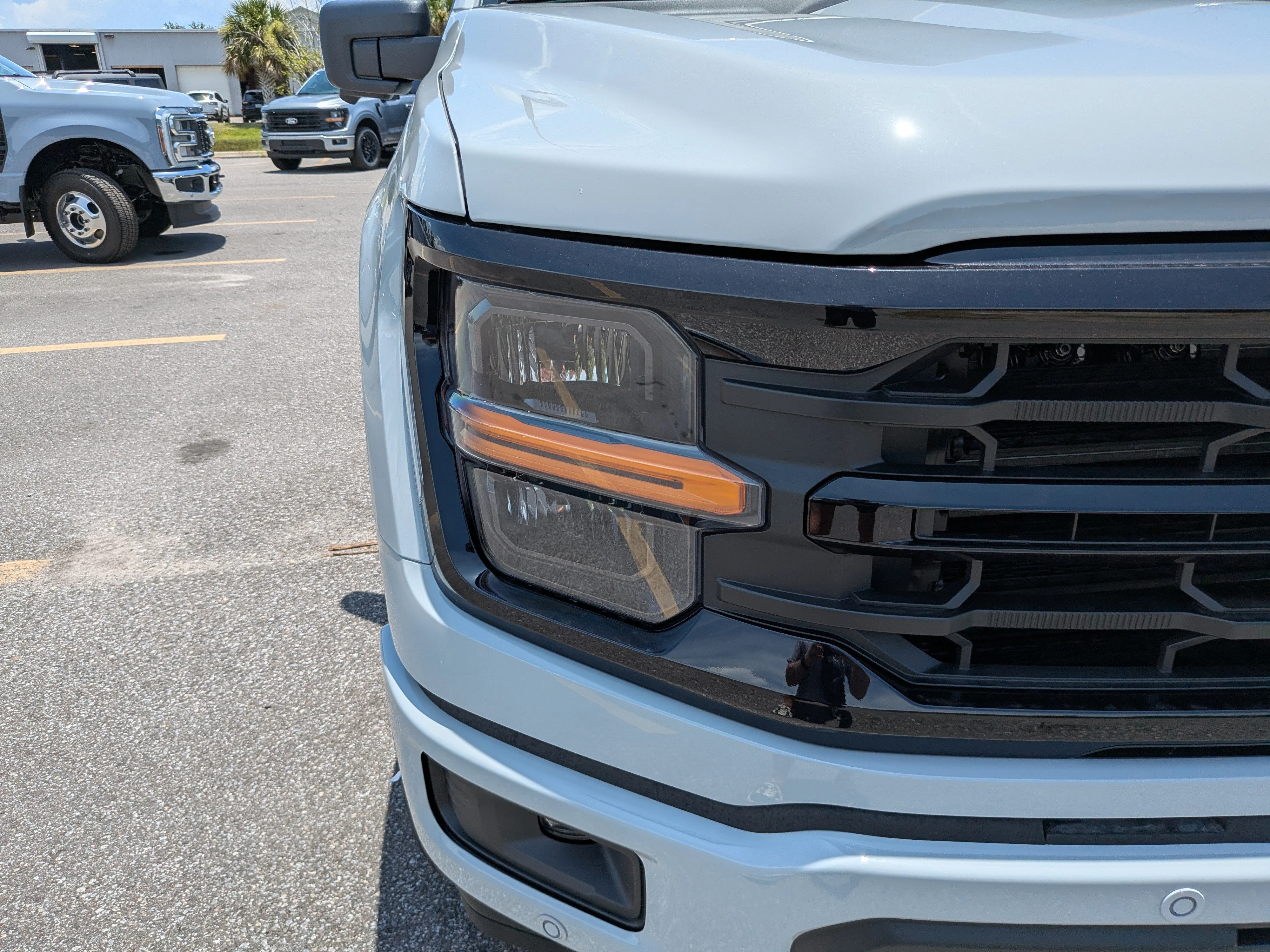 New 2026 Avalanche Ford XLT image 9