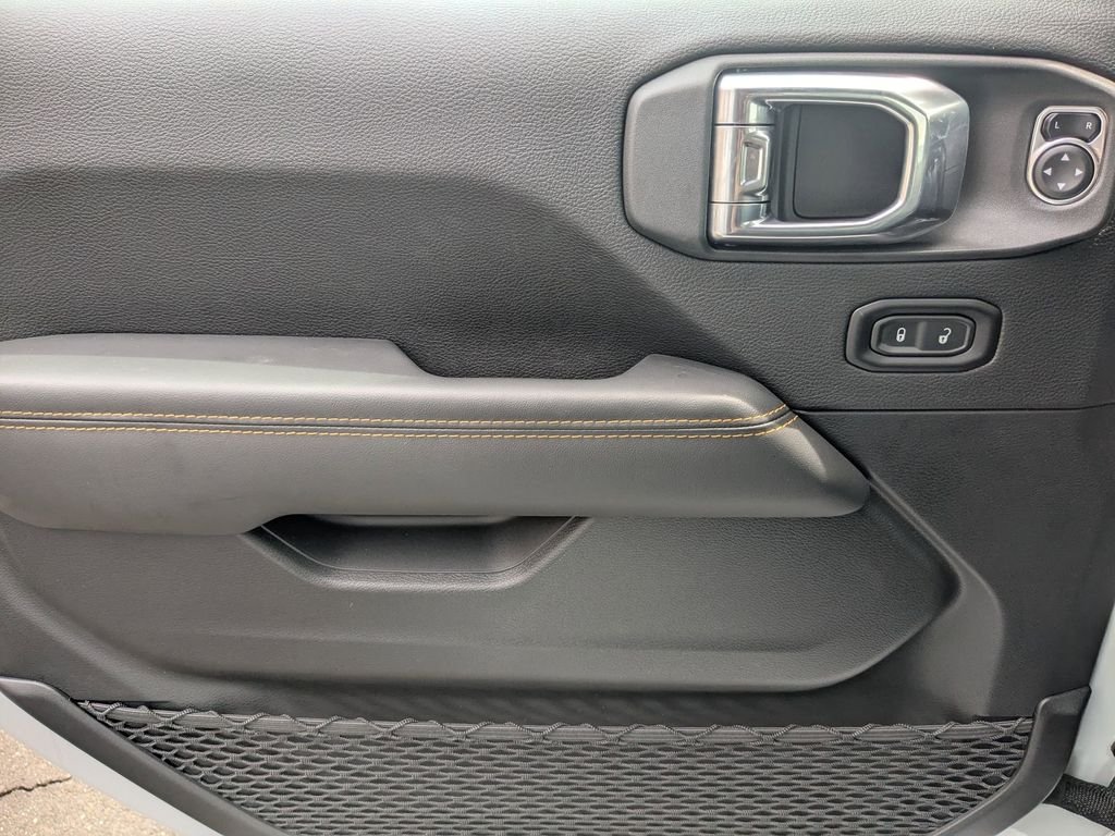 2025 Jeep Wrangler 4-Door Sahara - Photo 10