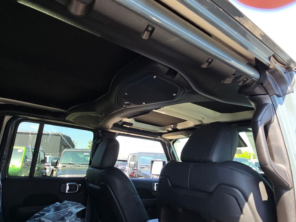 New 2026 Anvil Clearcoat Jeep Rubicon X image 10