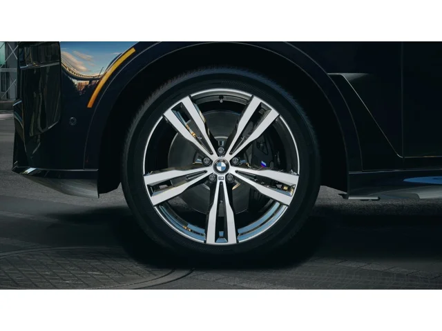 New 2027 Carbon Black Metallic BMW  image 7