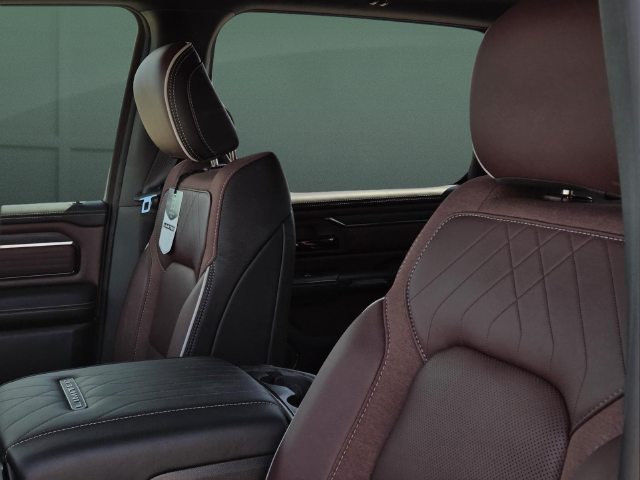 New 2027 Diamond Black Crystal Pearl-Coat Exterior Paint RAM Limited image 16