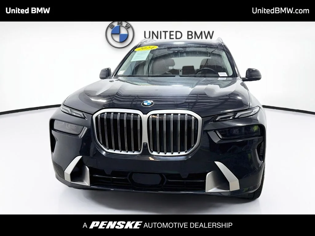 Used 2024 Black Sapphire Metallic BMW xDrive40i image 2
