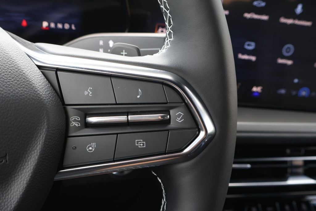 2027 Chevrolet Traverse LT - Photo 23