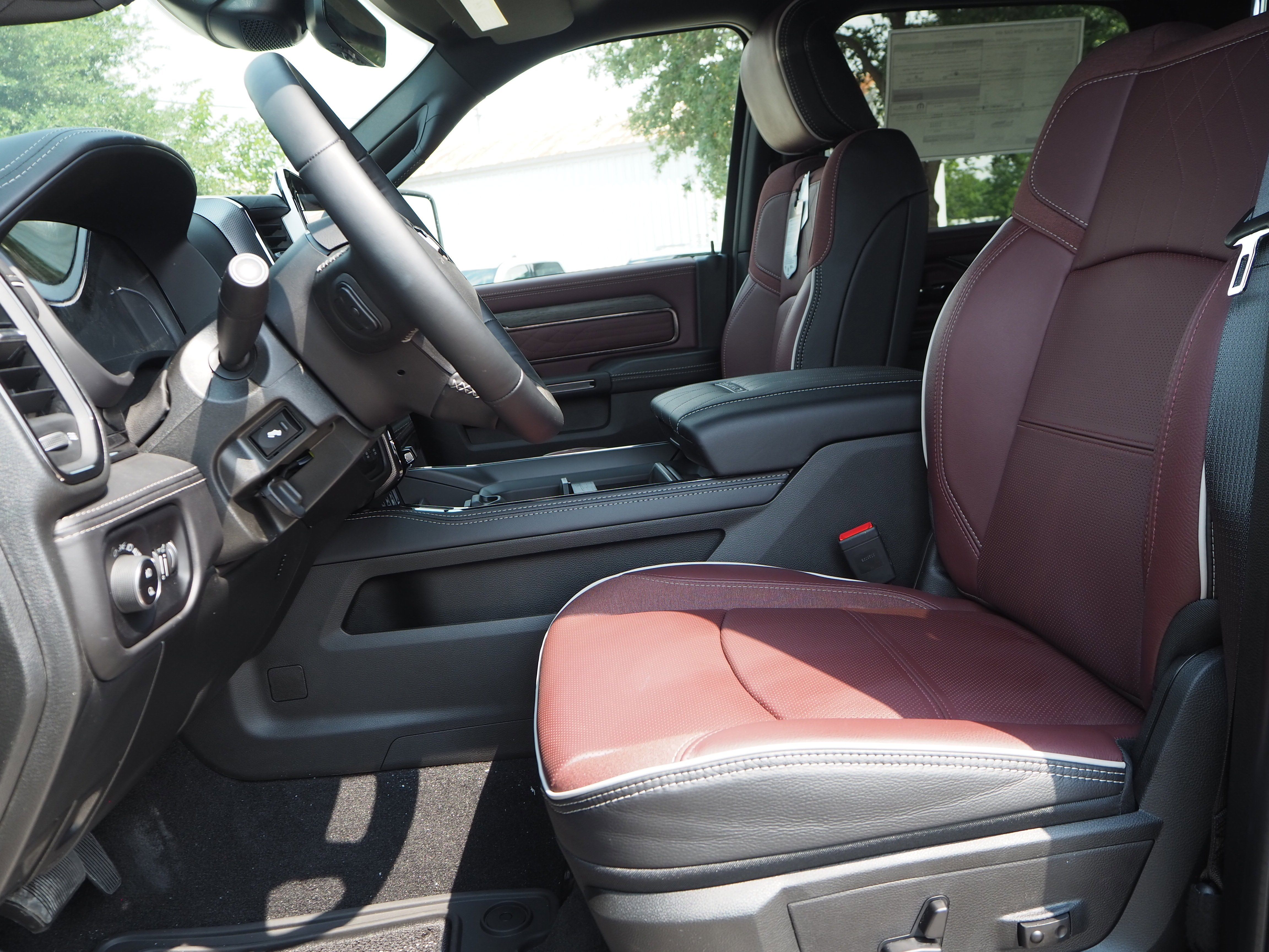 2025 RAM 2500 Limited - Photo 11