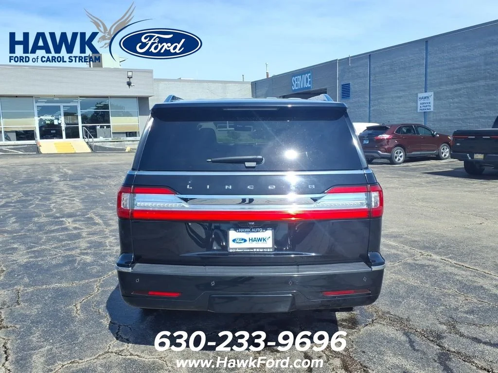 Used 2019 Black Metallic Lincoln Reserve image 6
