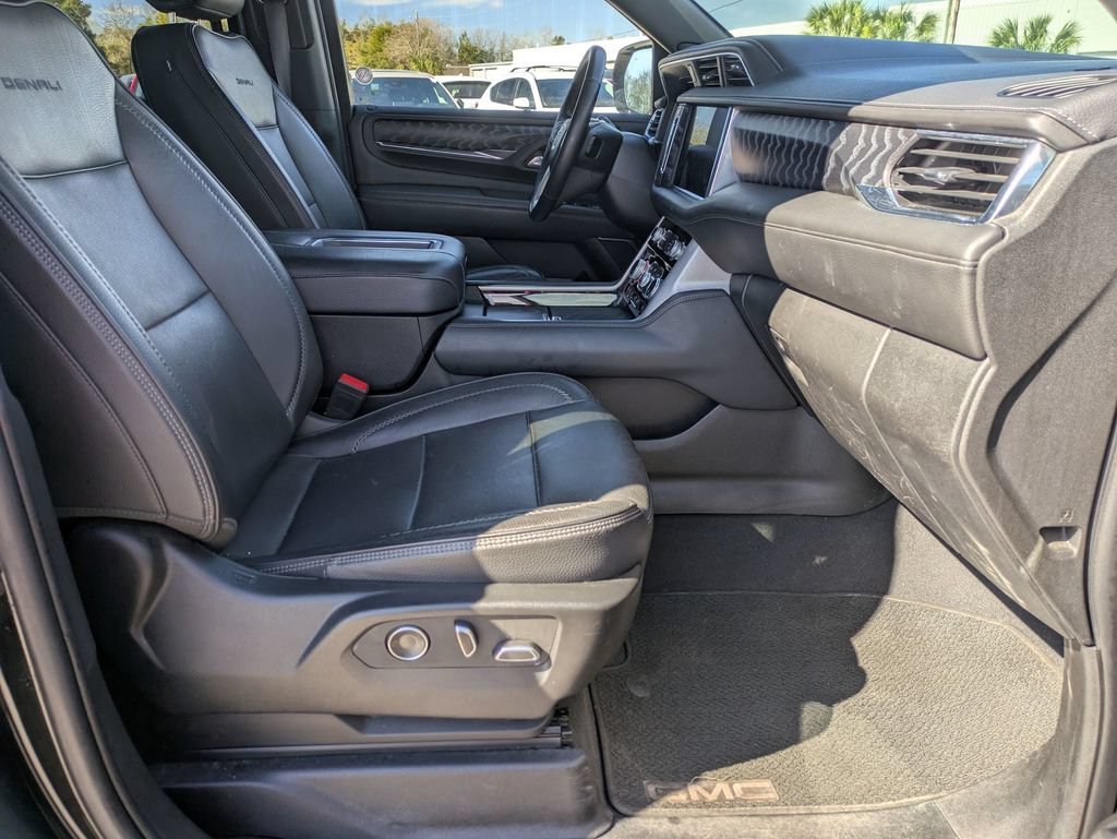 Used 2023 Onyx Black GMC Denali image 31