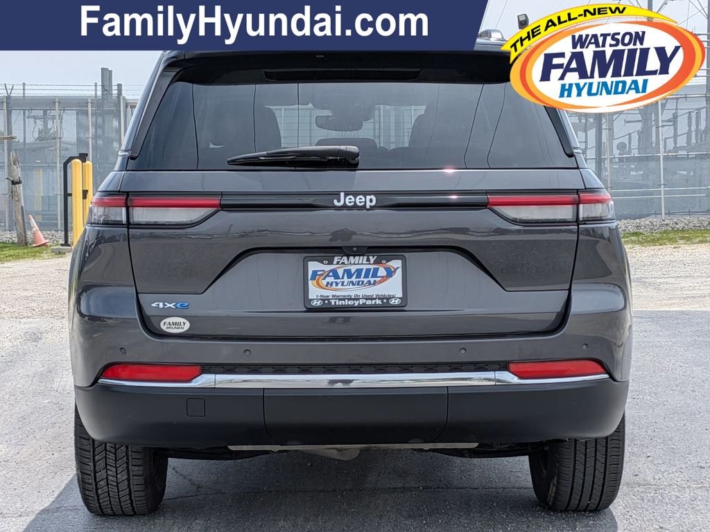 Used 2024 Gray Jeep 4xe image 4