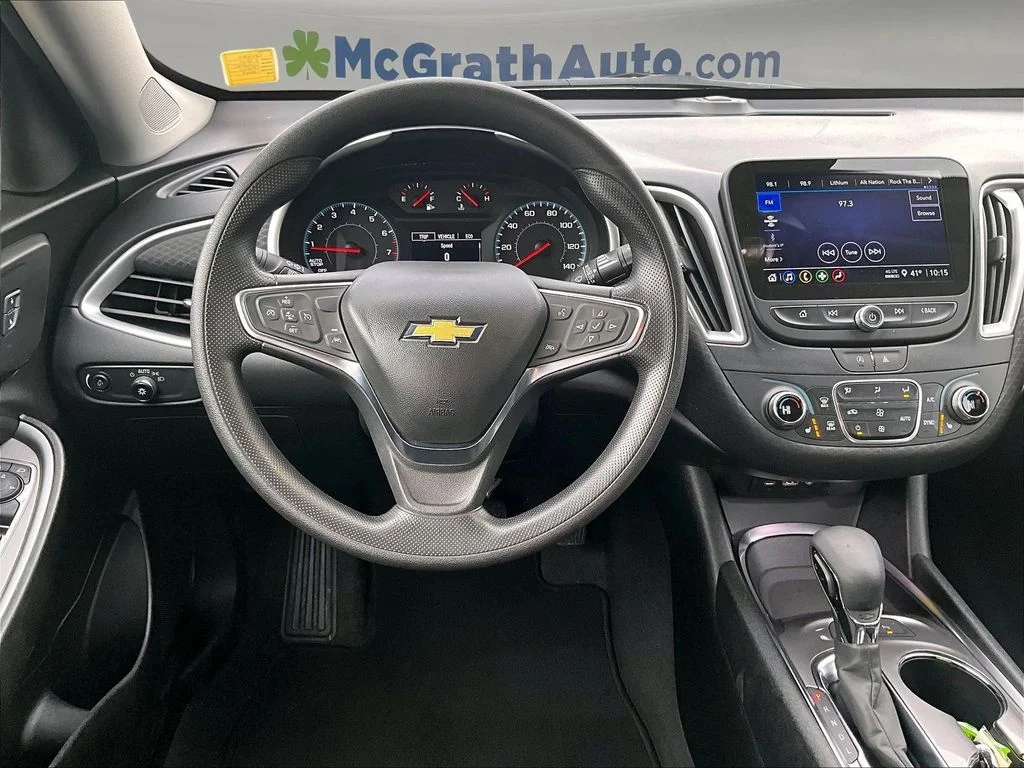 2024 Chevrolet Malibu 1LT - Photo 10