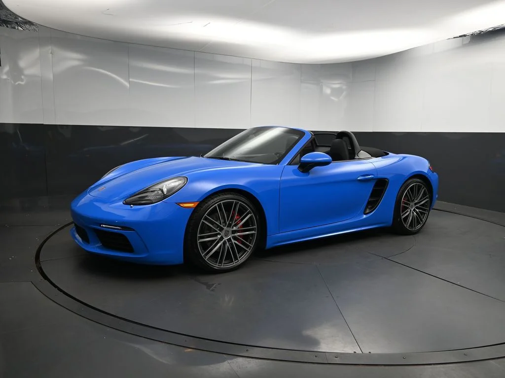 2025 Porsche 718 Boxster S's photo