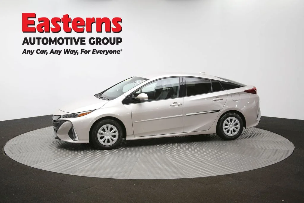 Used 2020 Gray Toyota XLE image 56