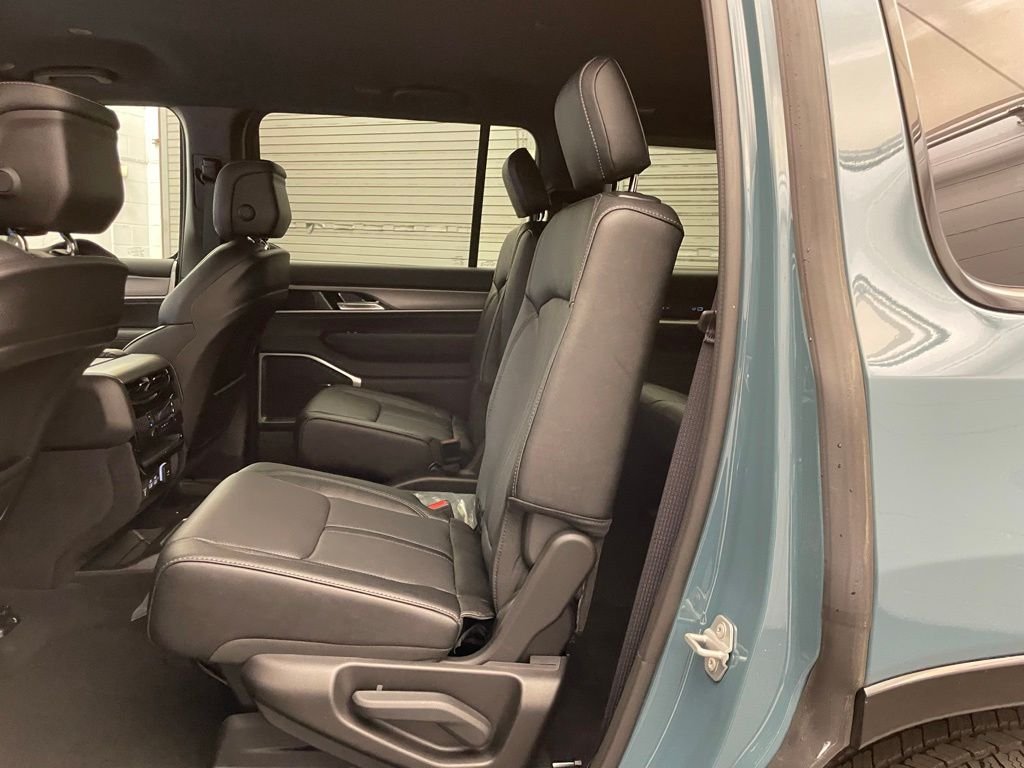 New 2026 Steel Blue Jeep Limited Altitude image 18