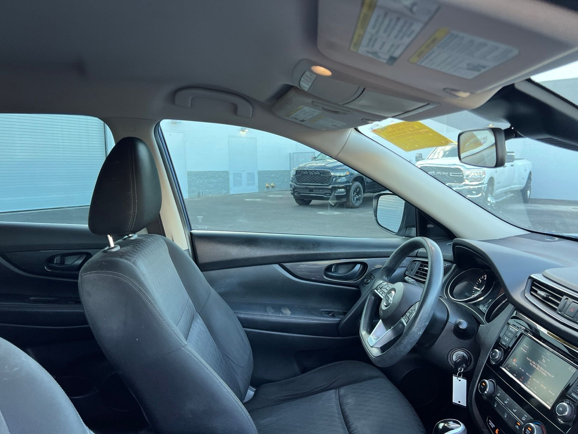 Used 2020 Blue Nissan S image 20