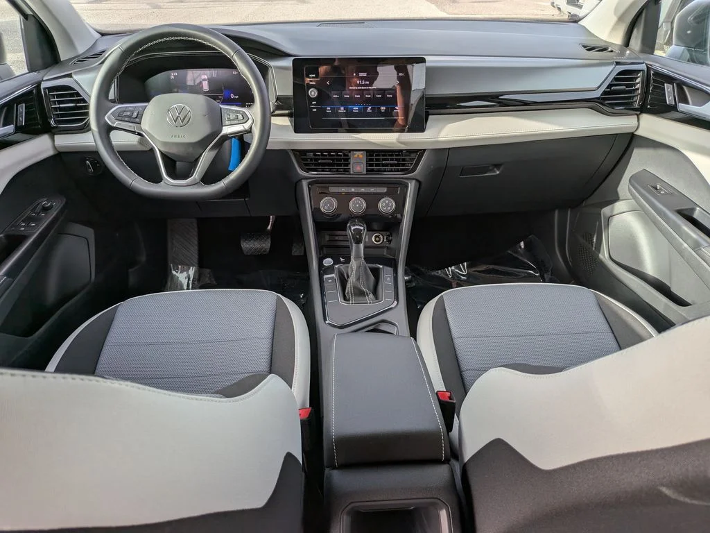 New 2026 White Volkswagen 1.5T S image 9
