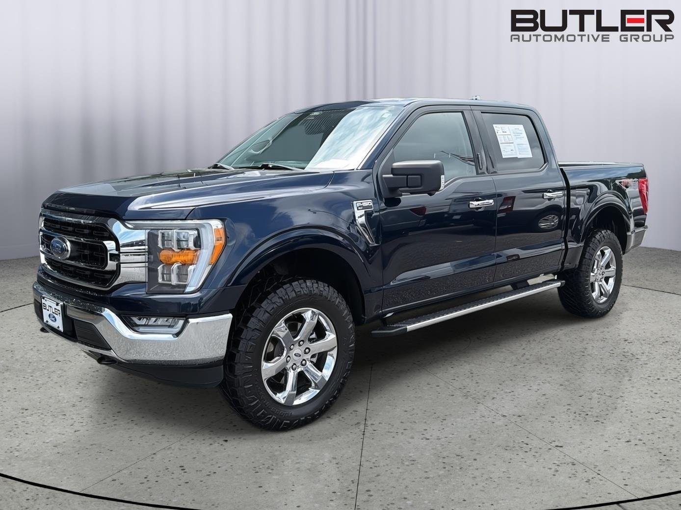 Used 2022 Antimatter Blue Ford XLT image 2