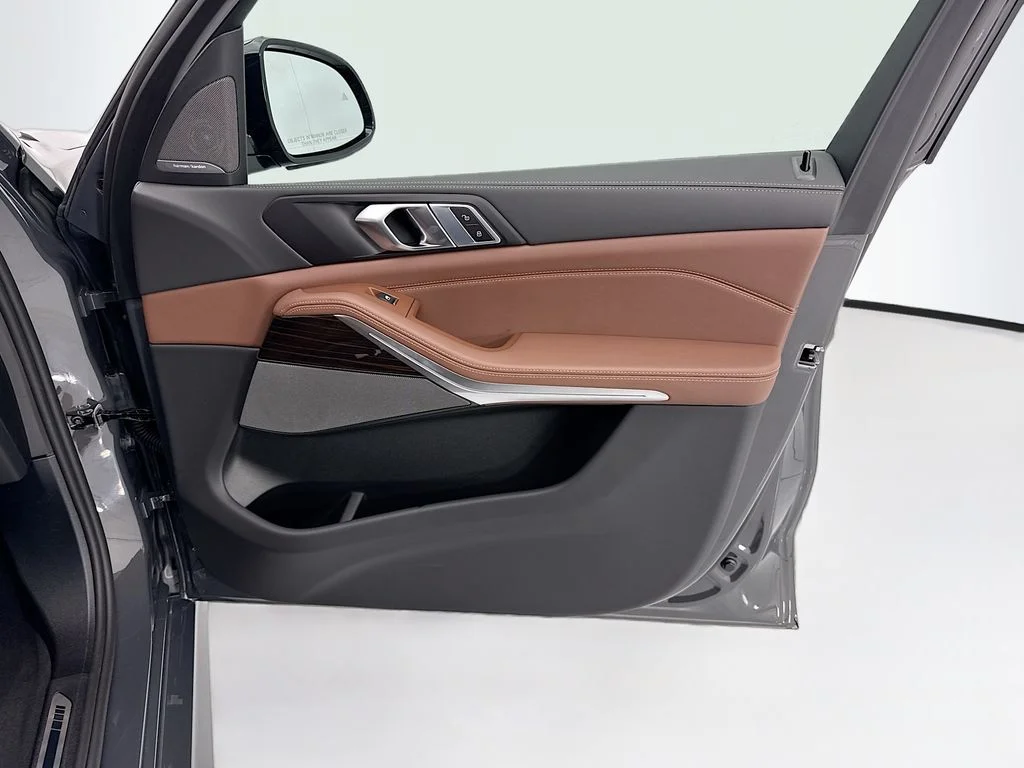 New 2026 Gray BMW xDrive40i image 24