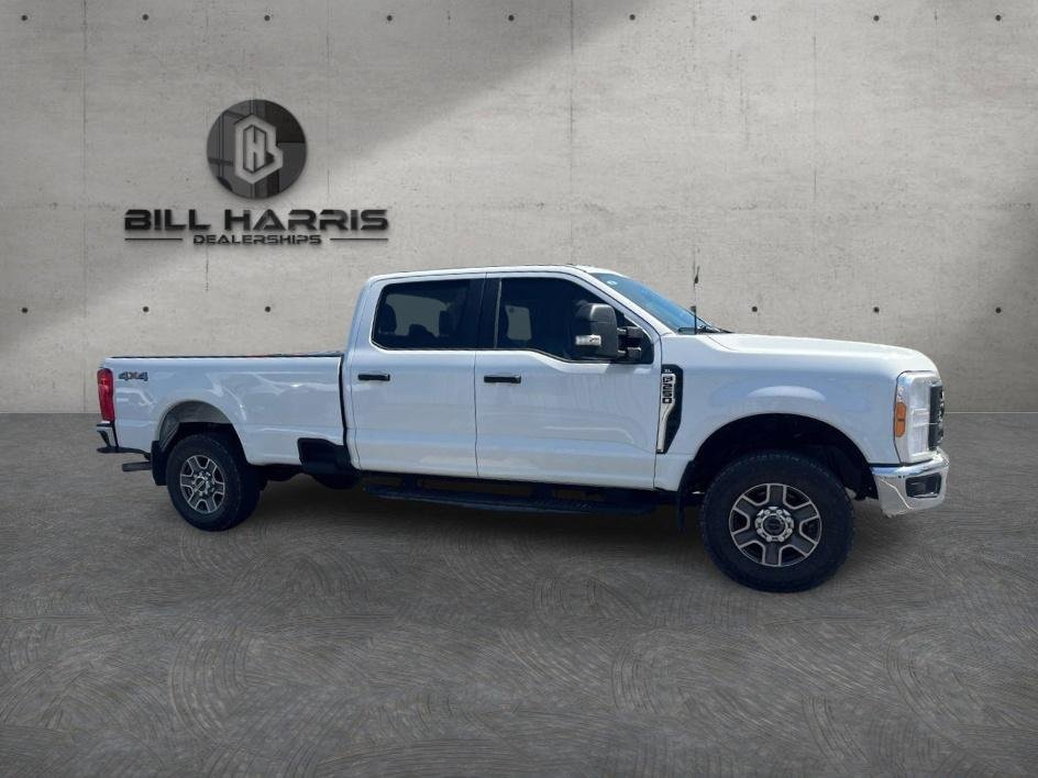 Used 2023 White Ford XL image 4