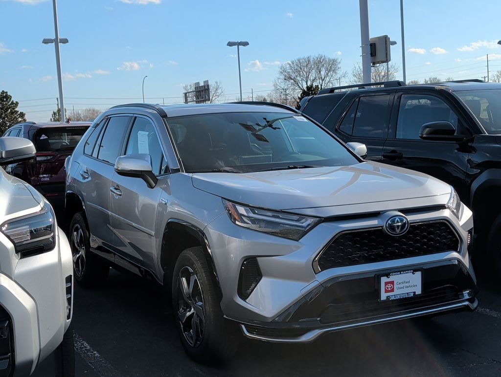 Used 2024 Toyota RAV4 SE with VIN JTMAB3FV2RD208602 for sale in Minneapolis, MN