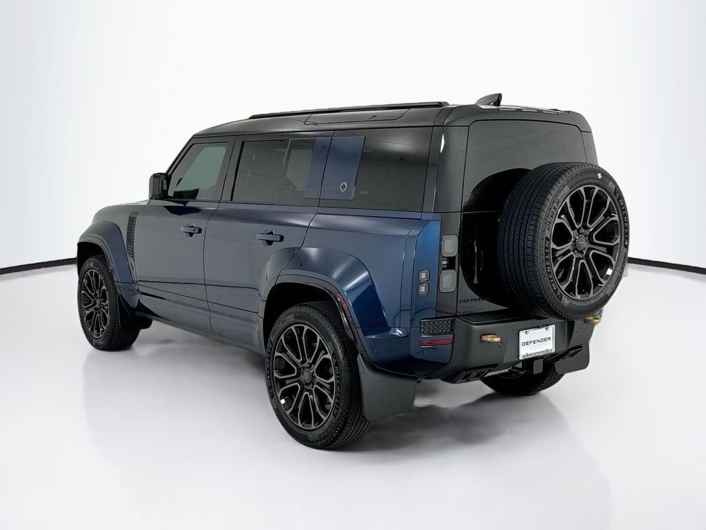 New 2026 Sargasso Blue LAND ROVER OCTA image 7