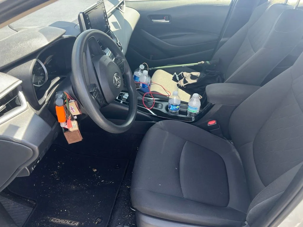 Used 2020 White Toyota LE image 7