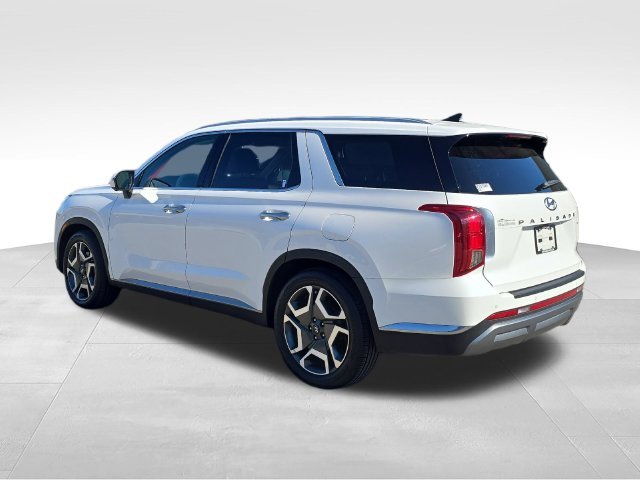 Used 2023 White Hyundai Limited image 3